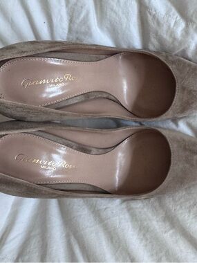 Gianvito Rossi Taupe Suede Flats